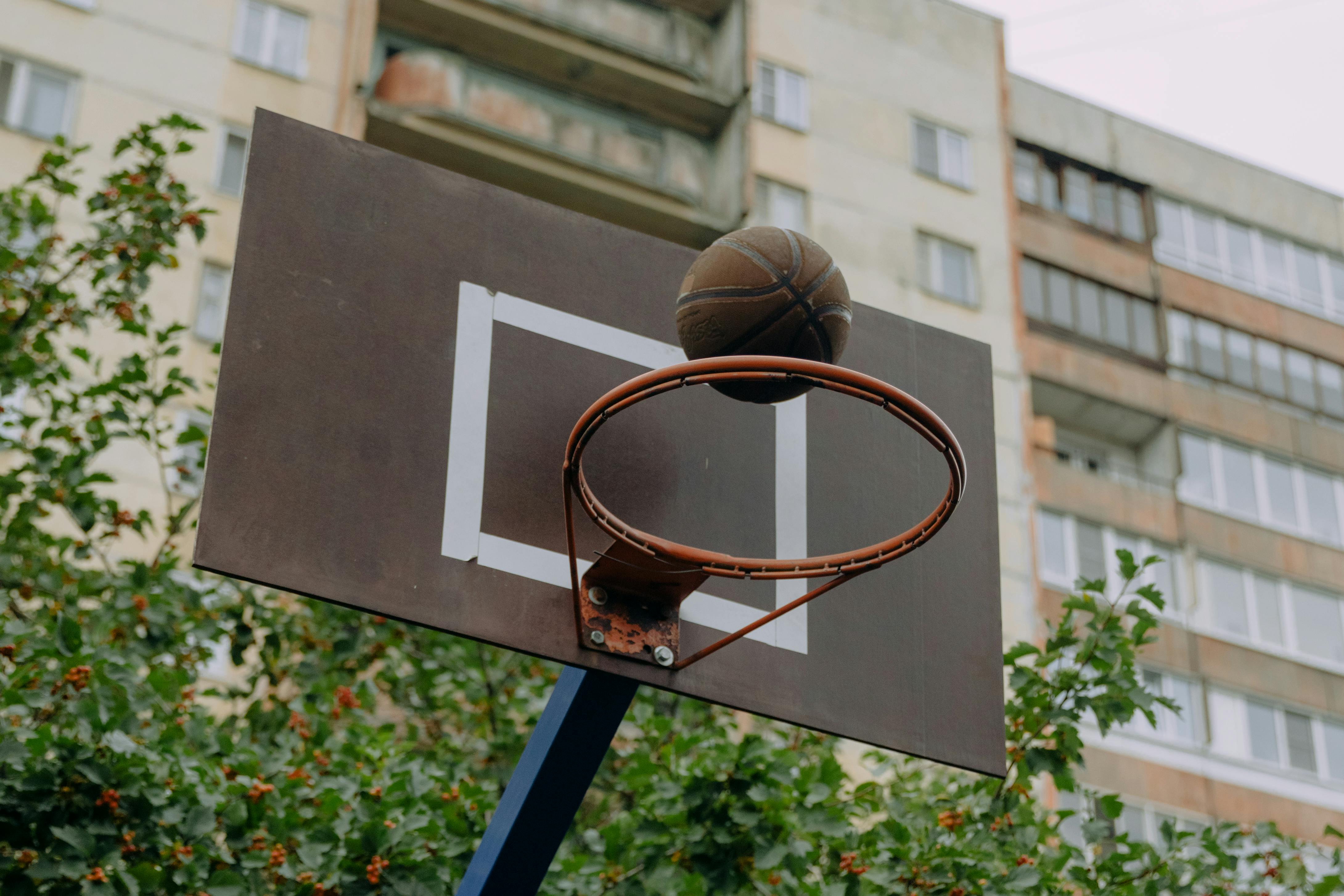 Pertandingan Basket